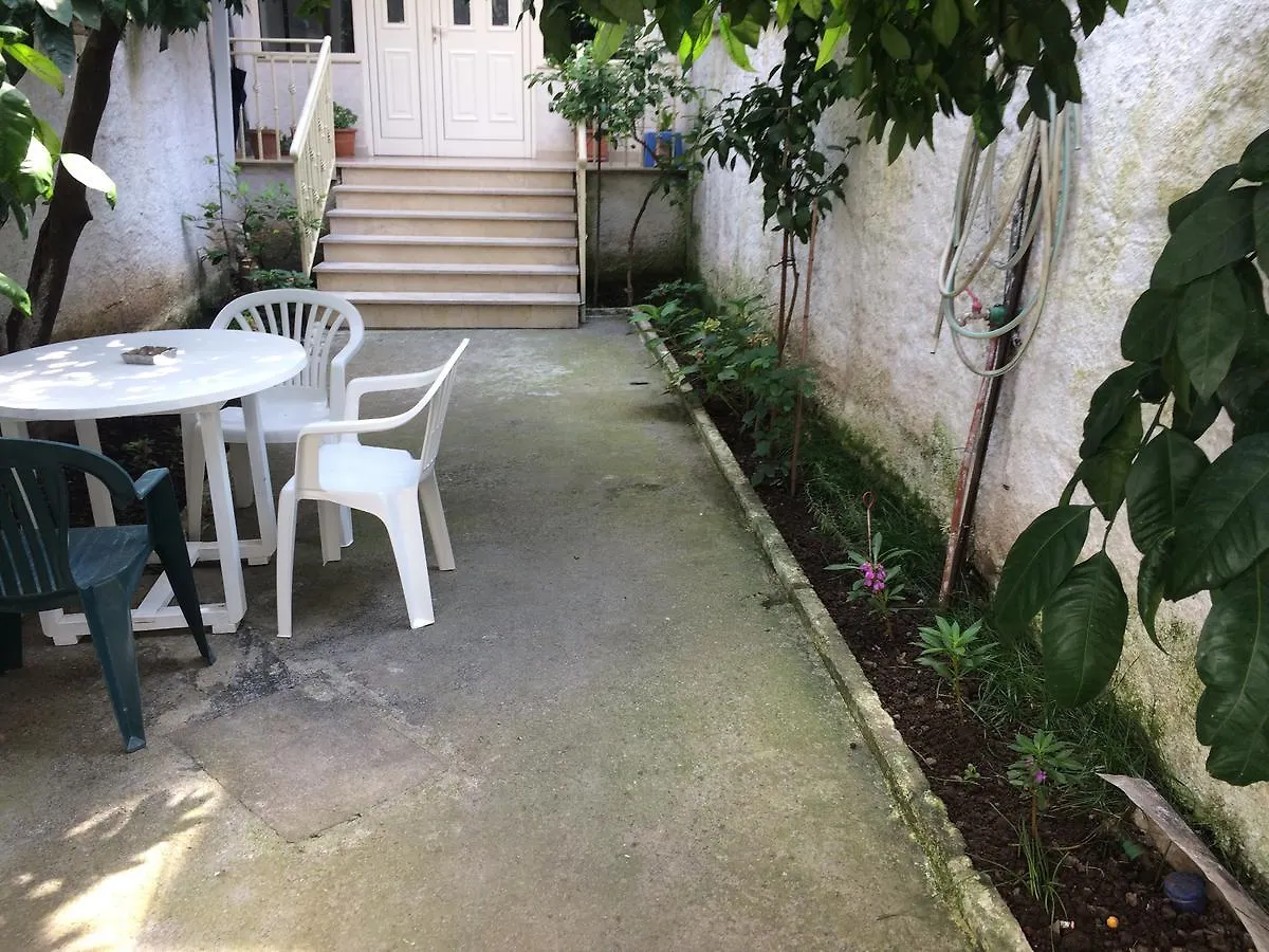 Oda ve Kahvaltı Nina Guest House Tiran Arnavutluk